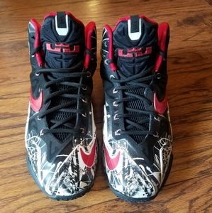 Nike Lebron XI QS basketball shoes "Graffiti"